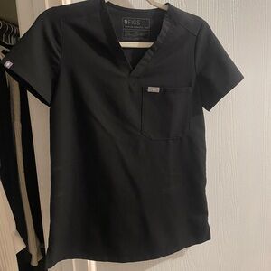 Catarina One-Pocket Scrub Top™